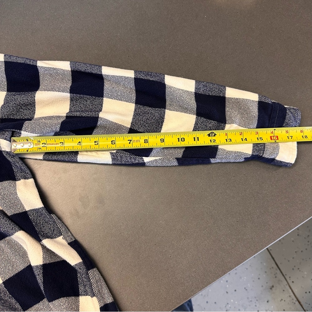 LL Bean Navy Plaid Long Sleeve Soft Flannel Shirt 100% Organic Cotton 506162 W L - Picture 12 of 16